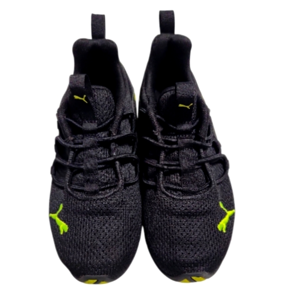 Puma Axelion  Black and Yellow Running Sneakers
